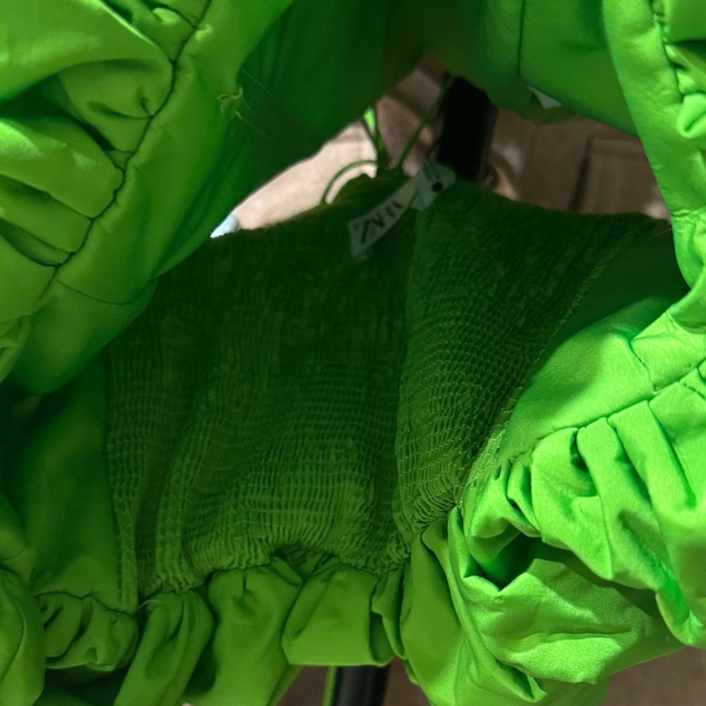 Zara Bright Green Crop Top - Picture 4 of 7